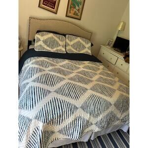 Linens & Hutch Distressed Diamond Reversible Quilt Set - NEW - Full/Queen